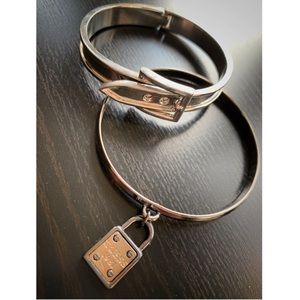 Guess Bracelet Set (Buckle/Lock Bangle Set)